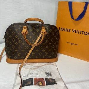 ♥️AUTHENTIC LOUIS VUITTON MONOGRAMED ALMA❤️